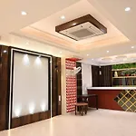 Hotel Olive Crown