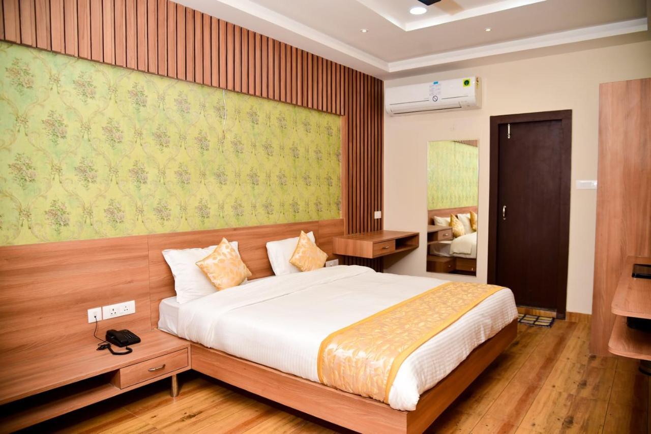 Olive Crown Hotel