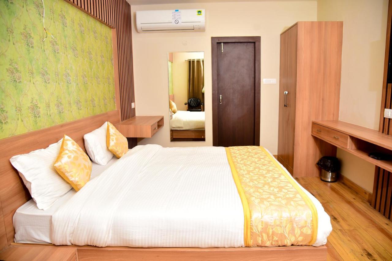 Olive Crown 3* Lucknow