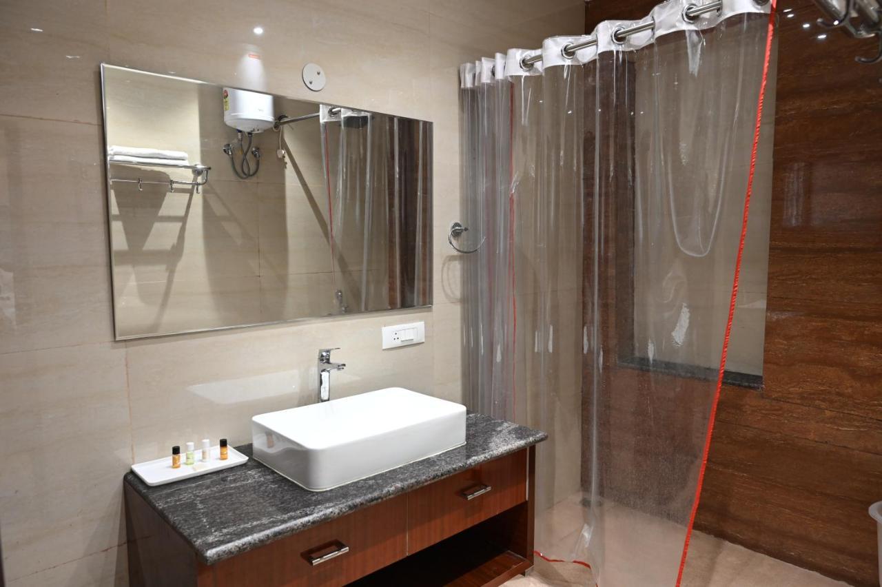 Olive Crown Hotel